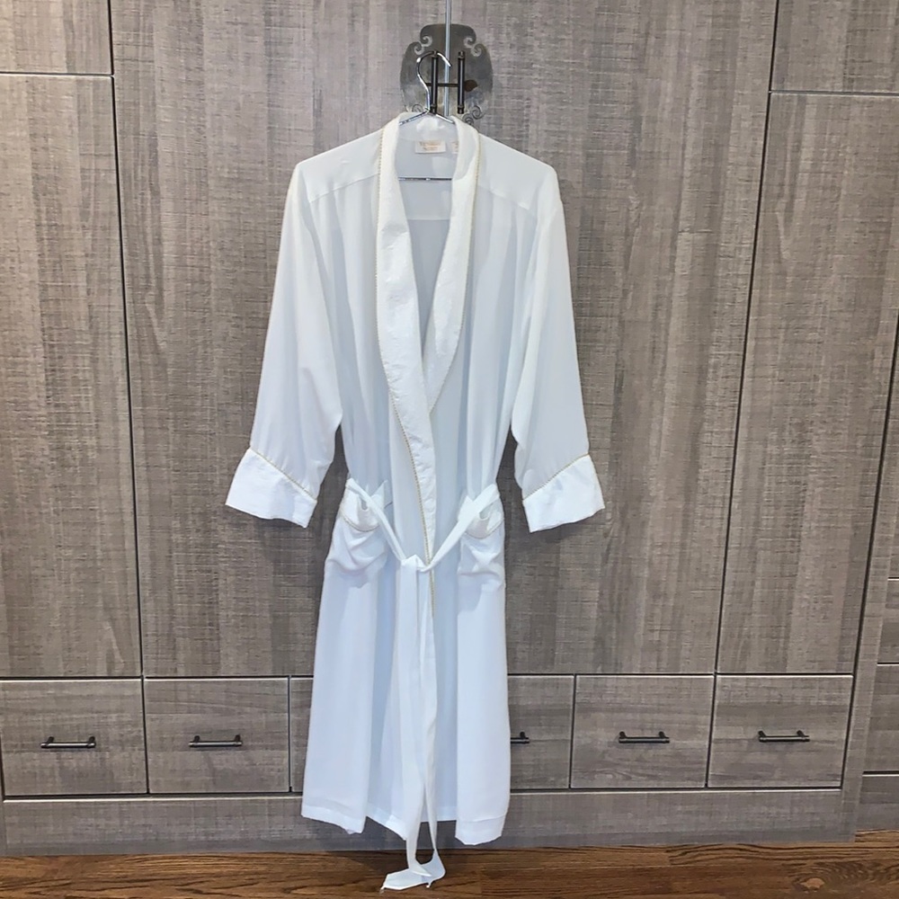 Victoria's Secret Vintage Robe With Gold Robe Trim‎
